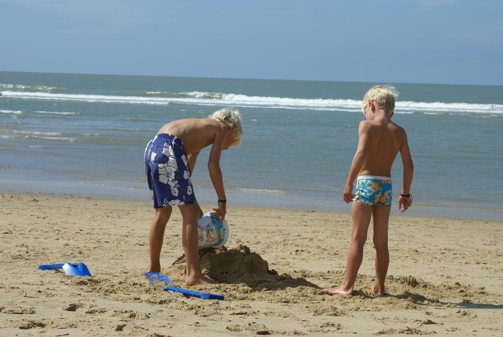 Hotel Kustpark Strand Westende Esterno foto